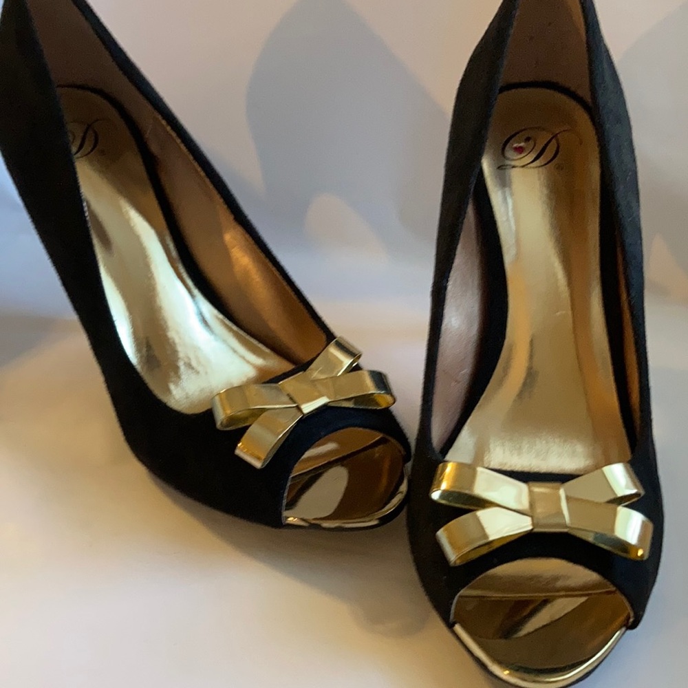 Holiday Party Shoes Tied w\ a Bow